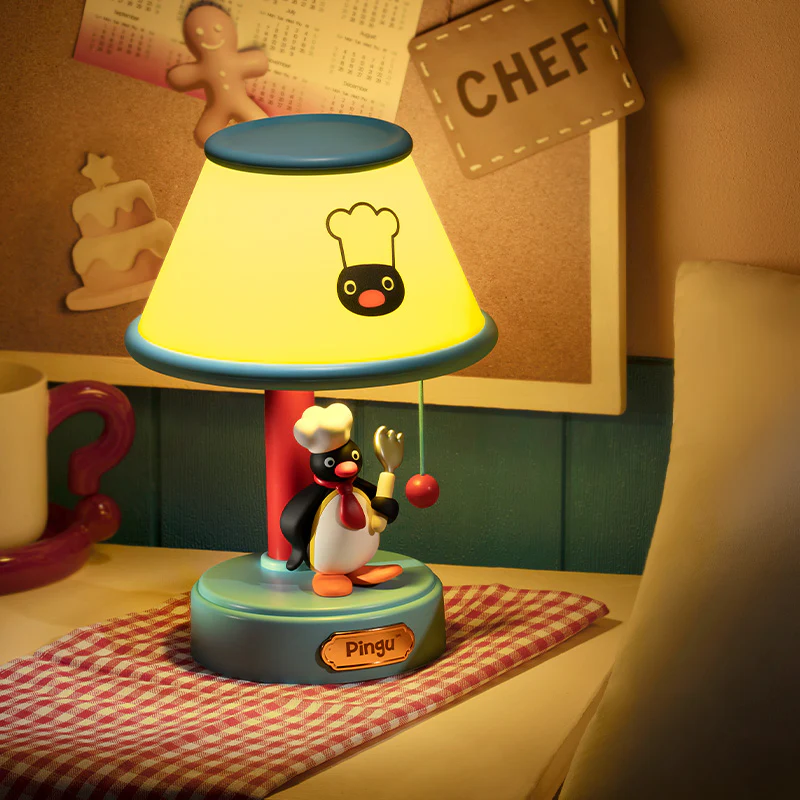 Pingu_Chef_Desk_Lamp_918_1.webp